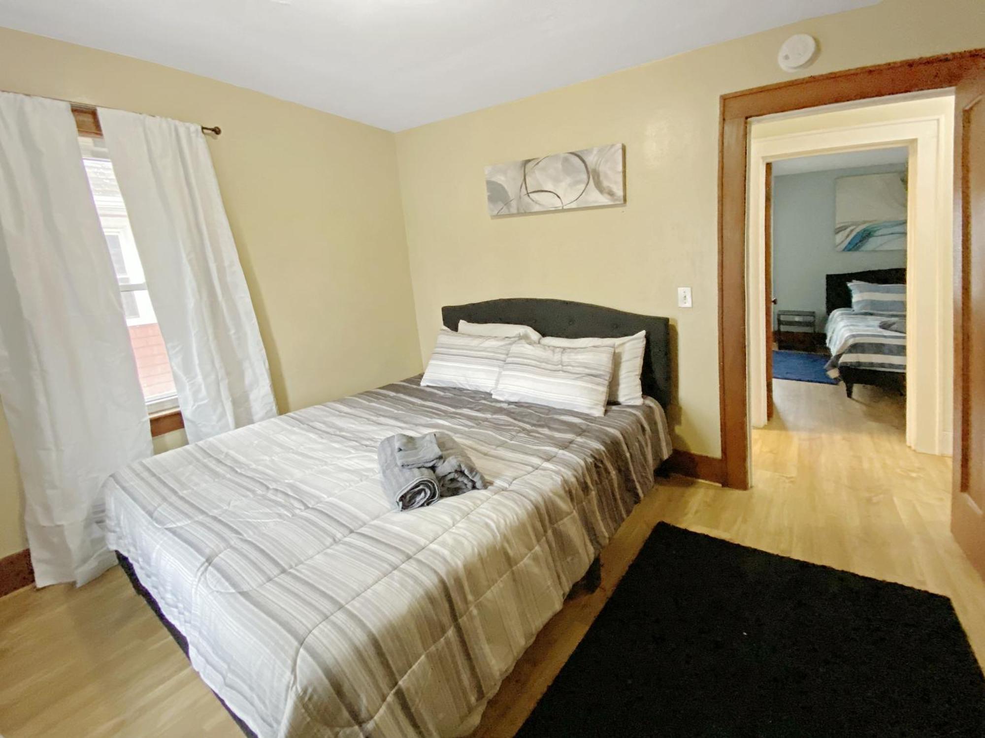 Lux 3Br, Steps From Airport, U Of R & Grocery Stores Rochester Eksteriør billede