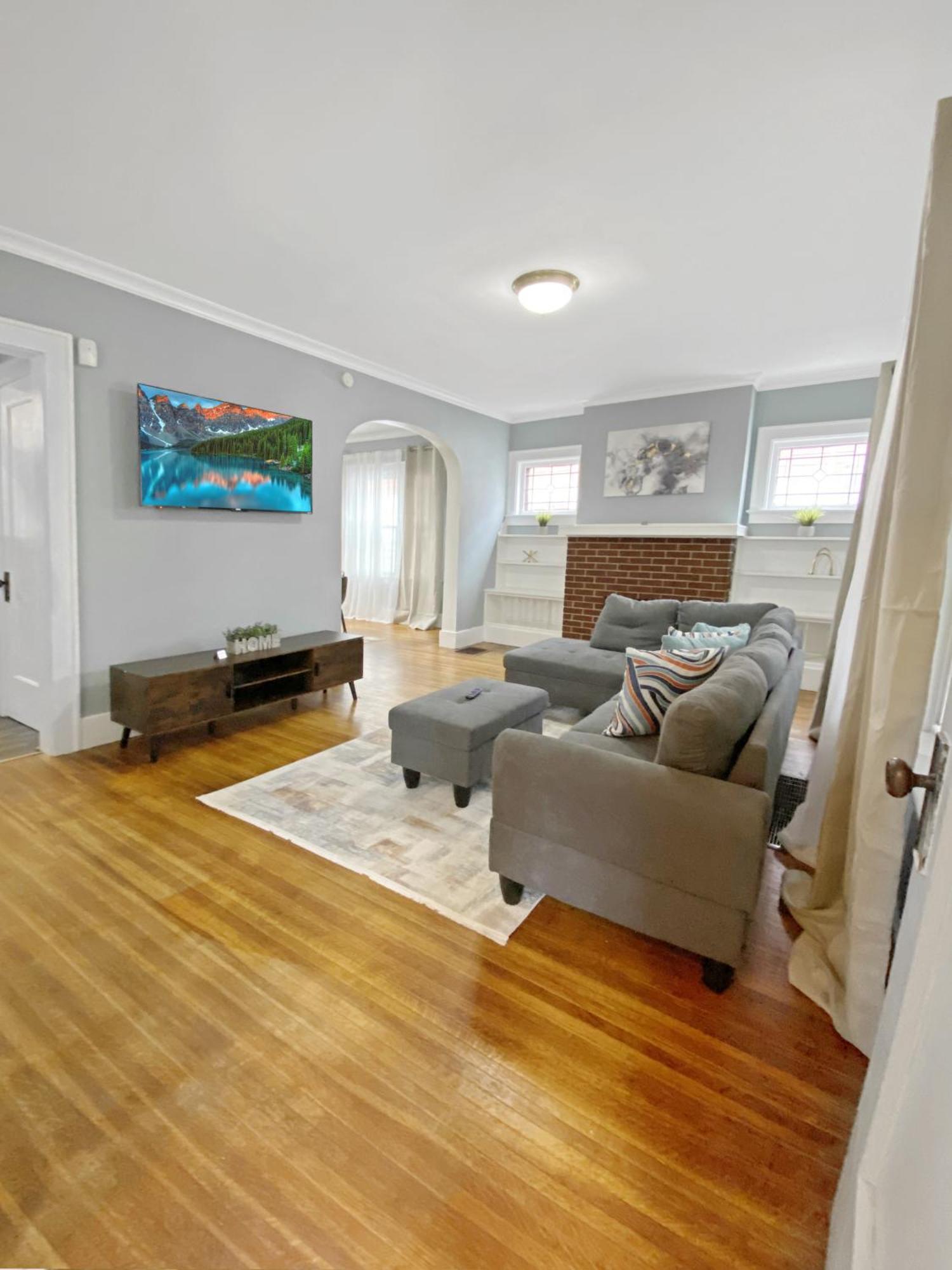 Lux 3Br, Steps From Airport, U Of R & Grocery Stores Rochester Eksteriør billede